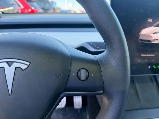 Used 2024 Tesla Model Y Performance image 16