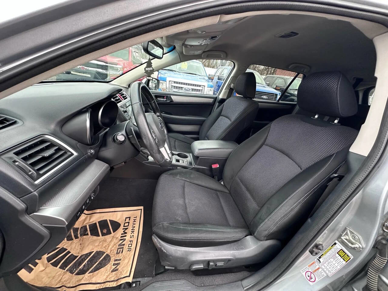 Used 2016 Subaru Outback 2.5i Premium image 10