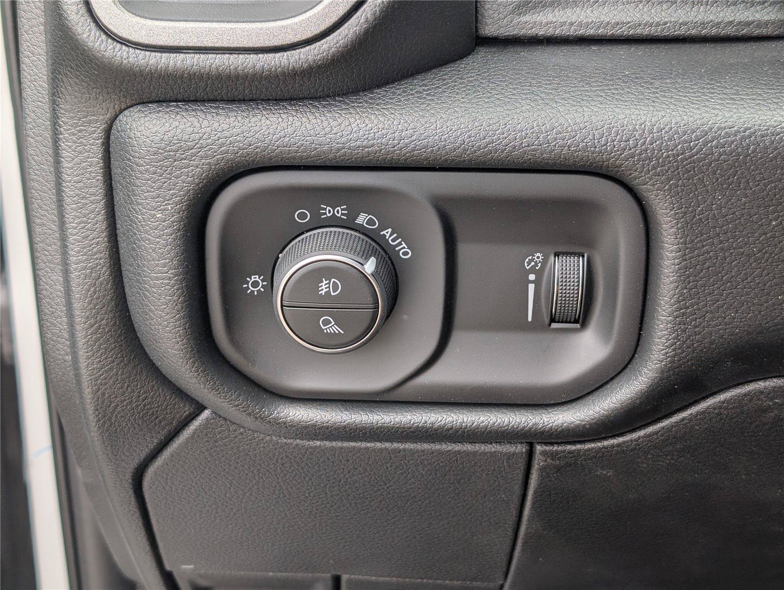 New 2026 RAM 3500 Tradesman AWD/4WD image 13