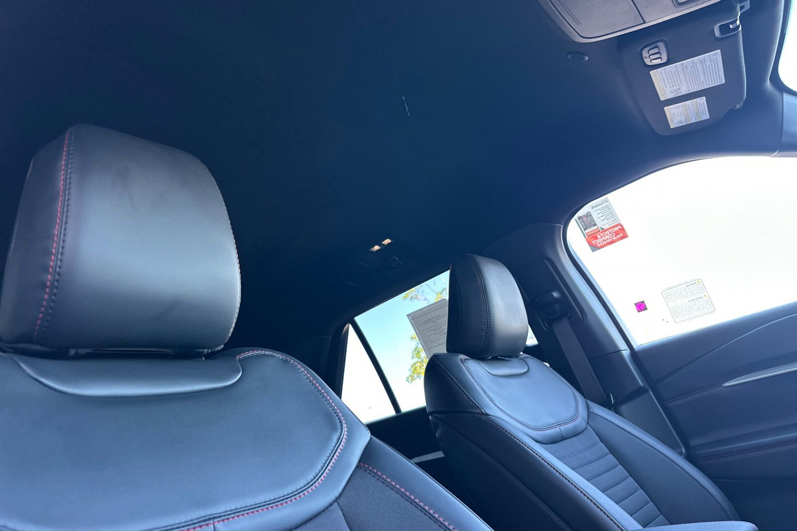 New 2026 Ford Explorer ST-Line w/ ST-Line Street Pack image 18