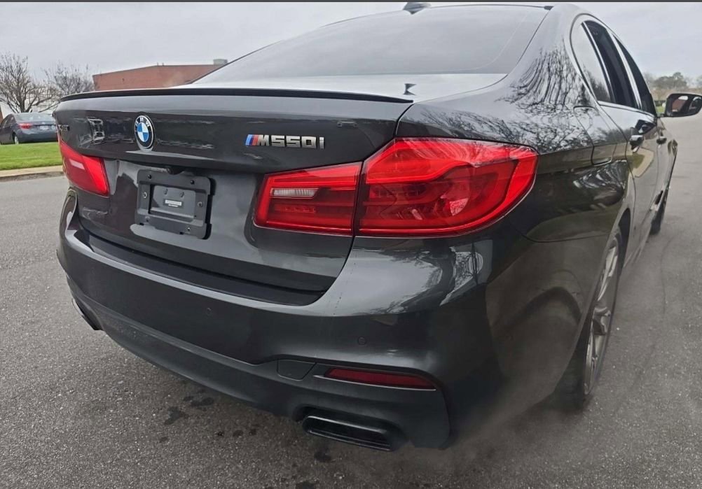 Used 2020 BMW M550i xDrive w/ Executive Package image 2