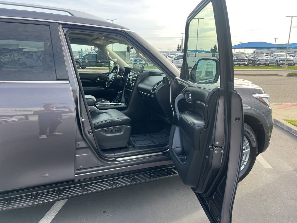 Used 2024 INFINITI QX80 Luxe image 32