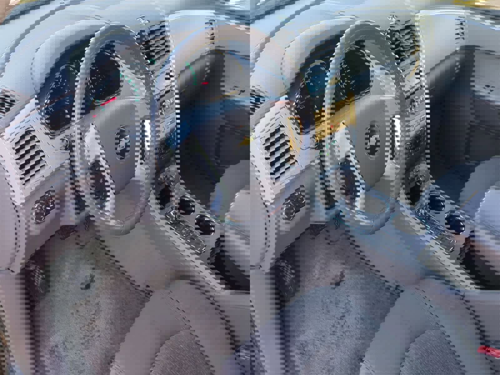 Used 2010 Chevrolet Traverse LT w/ Personal Connectivity Package image 10