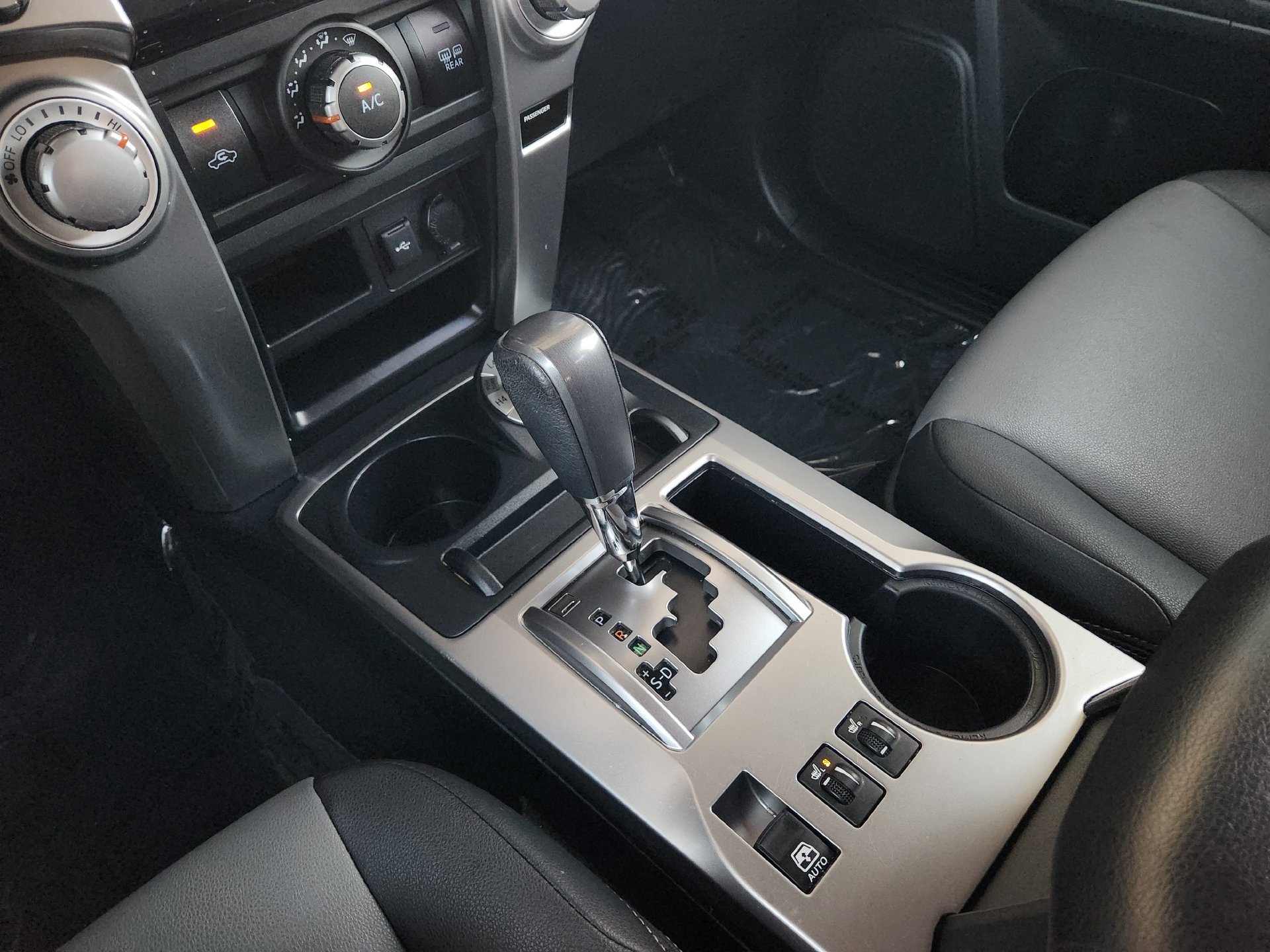Used 2020 Toyota 4Runner SR5 Premium AWD/4WD image 20