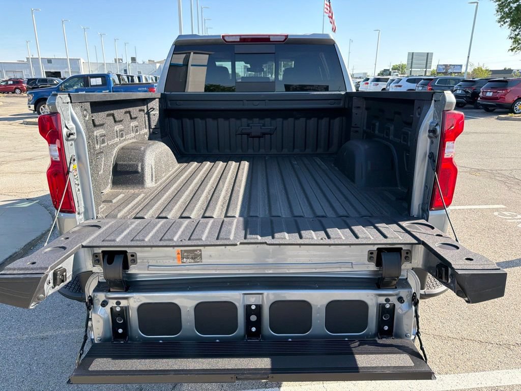 New 2026 Chevrolet Silverado 1500 LT Trail Boss w/ LT Trail Boss Premium Package AWD/4WD image 11