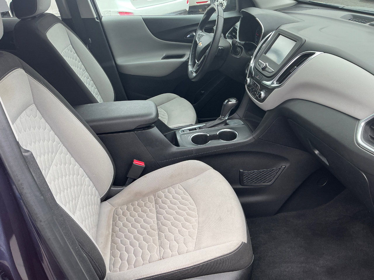 Used 2018 Chevrolet Equinox LT image 10