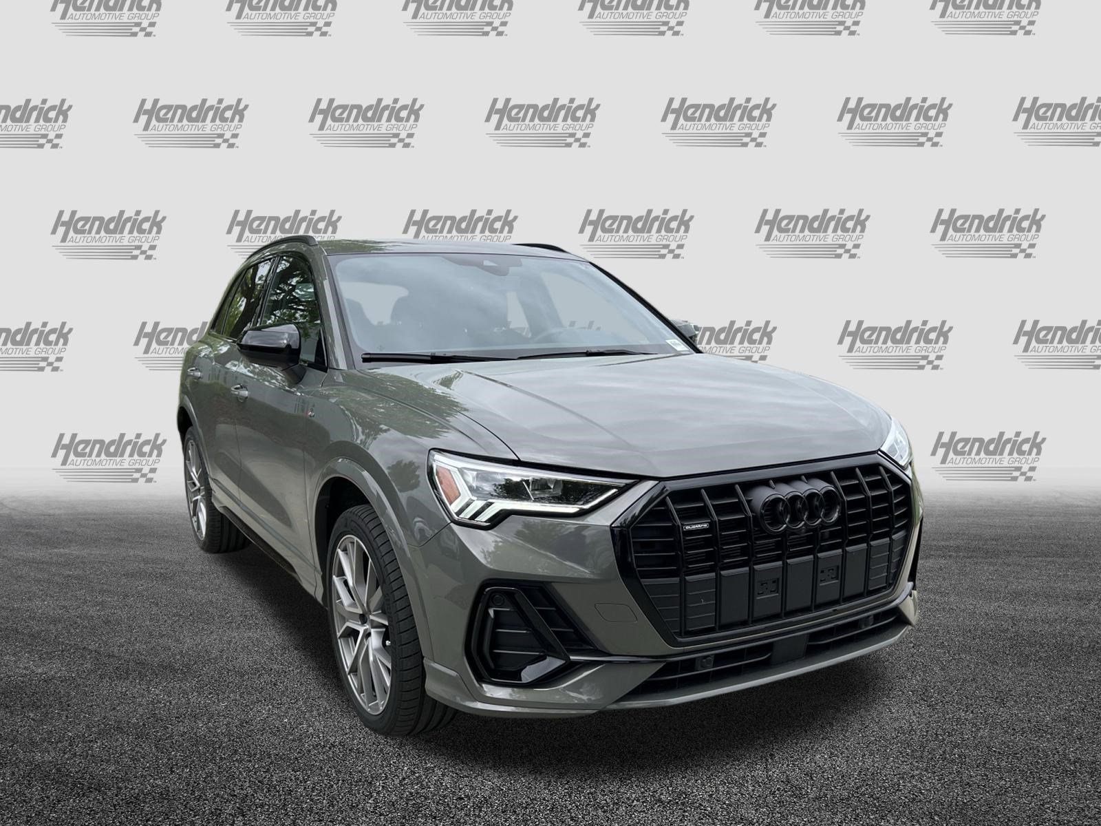 Used 2025 Audi Q3 2.0T Premium Plus w/ Premium Plus Package image 2