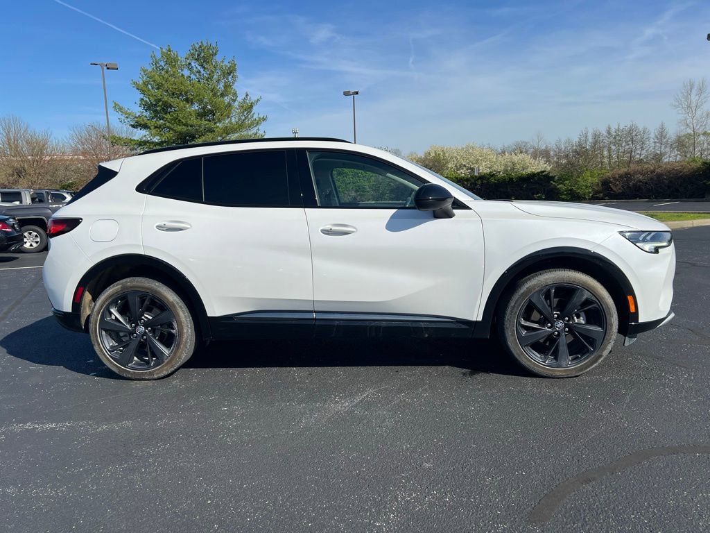 Used 2023 Buick Envision Essence w/ Sport Touring Package image 5