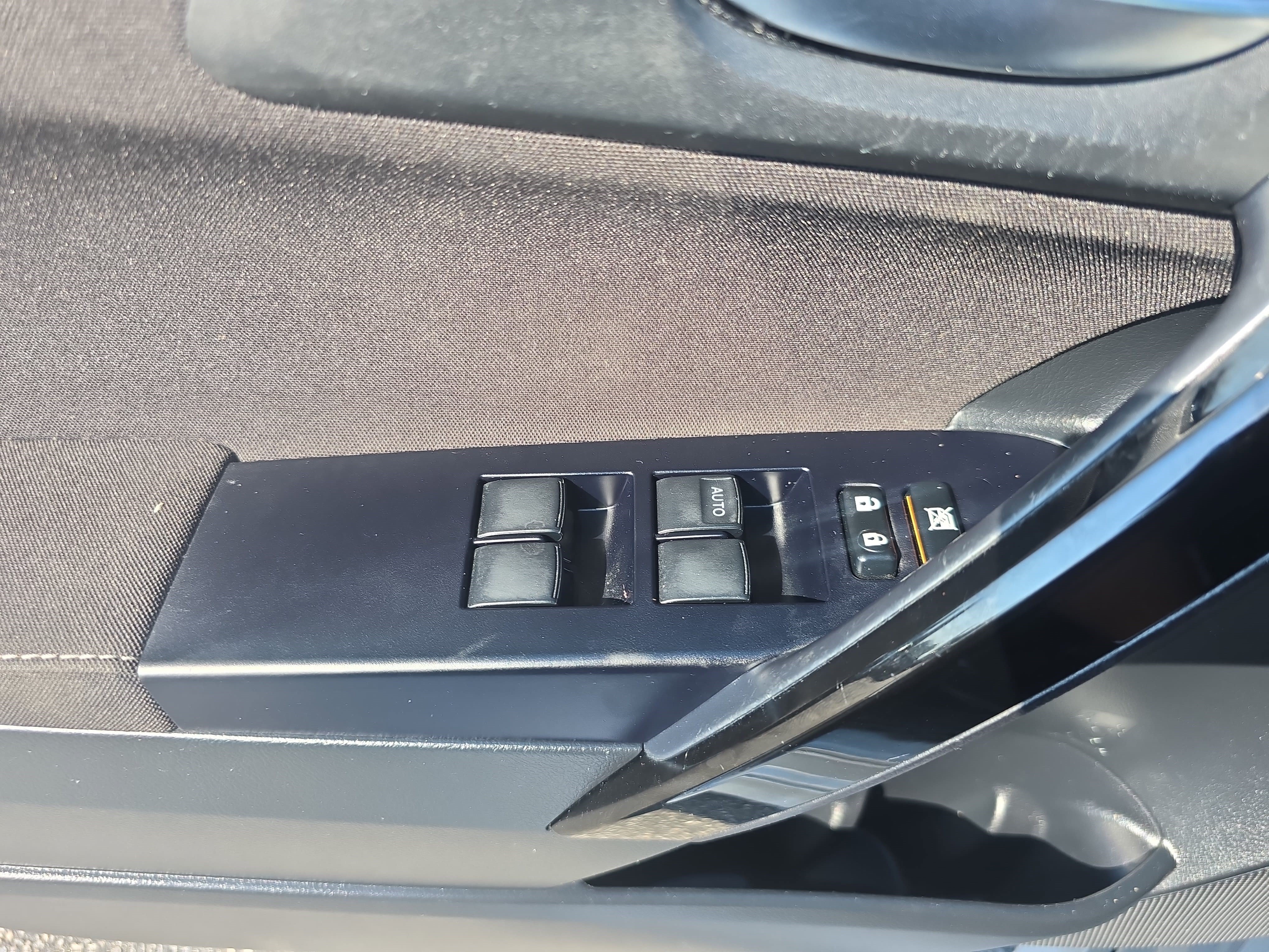 Used 2017 Toyota Corolla iM w/ Carpet Mat Package FWD image 26