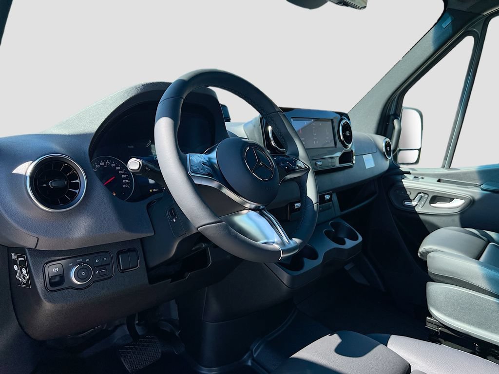 New 2026 Mercedes-Benz Sprinter 2500 image 10