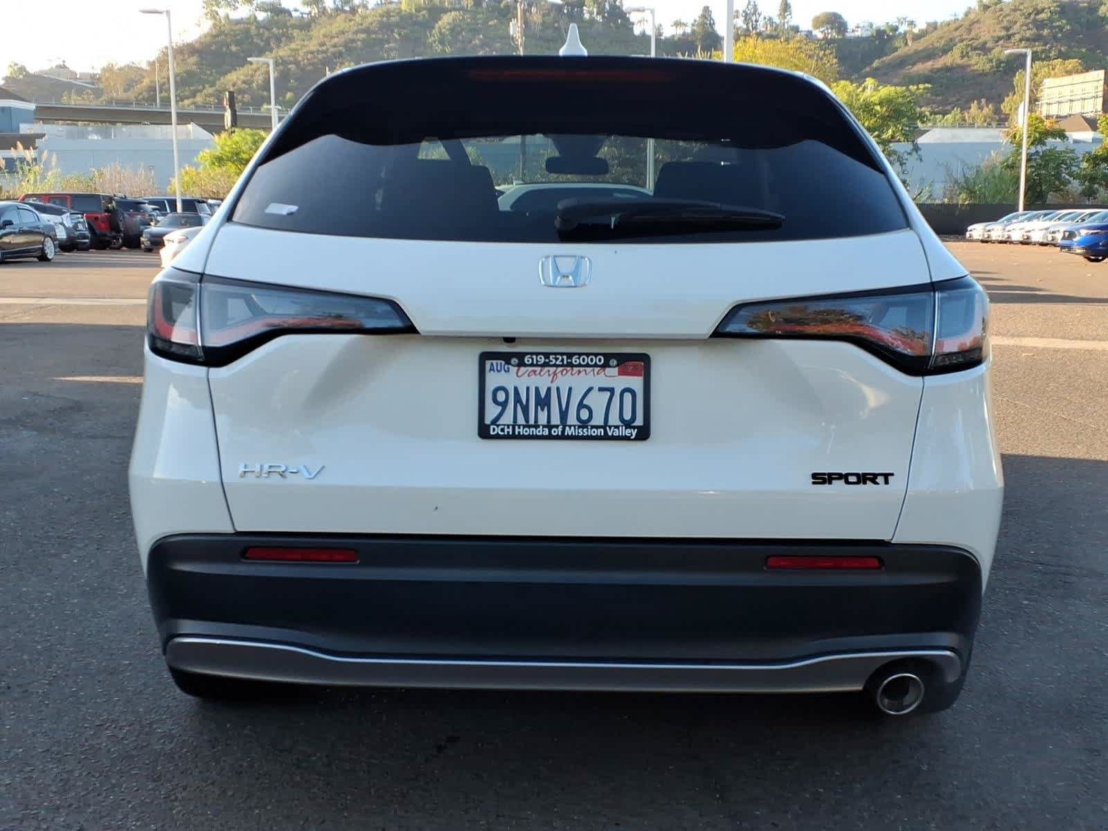 Used 2025 Honda HR-V Sport image 5