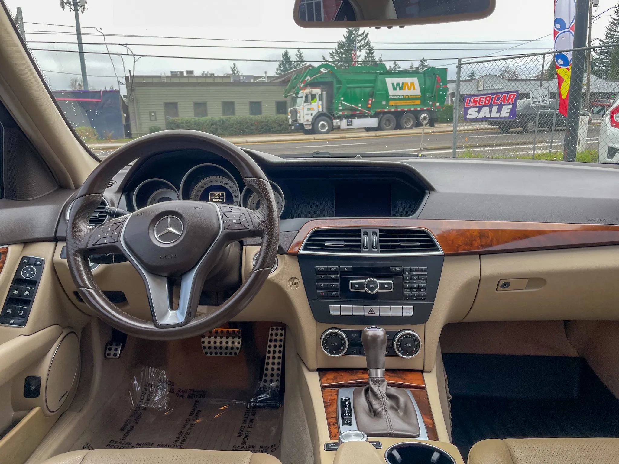 Used 2012 Mercedes-Benz C 300 4MATIC Sedan image 3