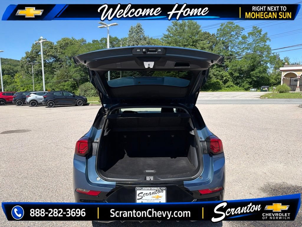 Certified 2024 Buick Encore GX Sport Touring AWD/4WD image 5