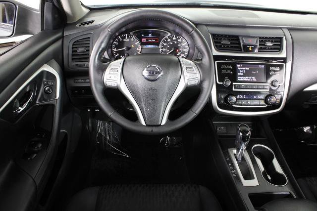 Certified 2018 Nissan Altima 2.5 SV FWD image 8
