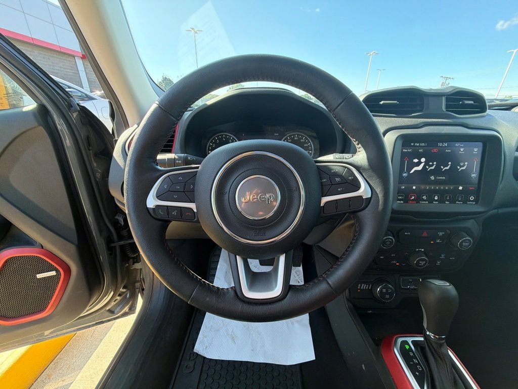 Used 2021 Jeep Renegade Trailhawk w/ Sun & Sound Group AWD/4WD image 13
