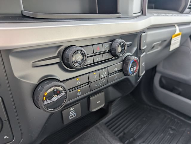 New 2026 Ford F550 4x4 Supercab Super Duty image 21