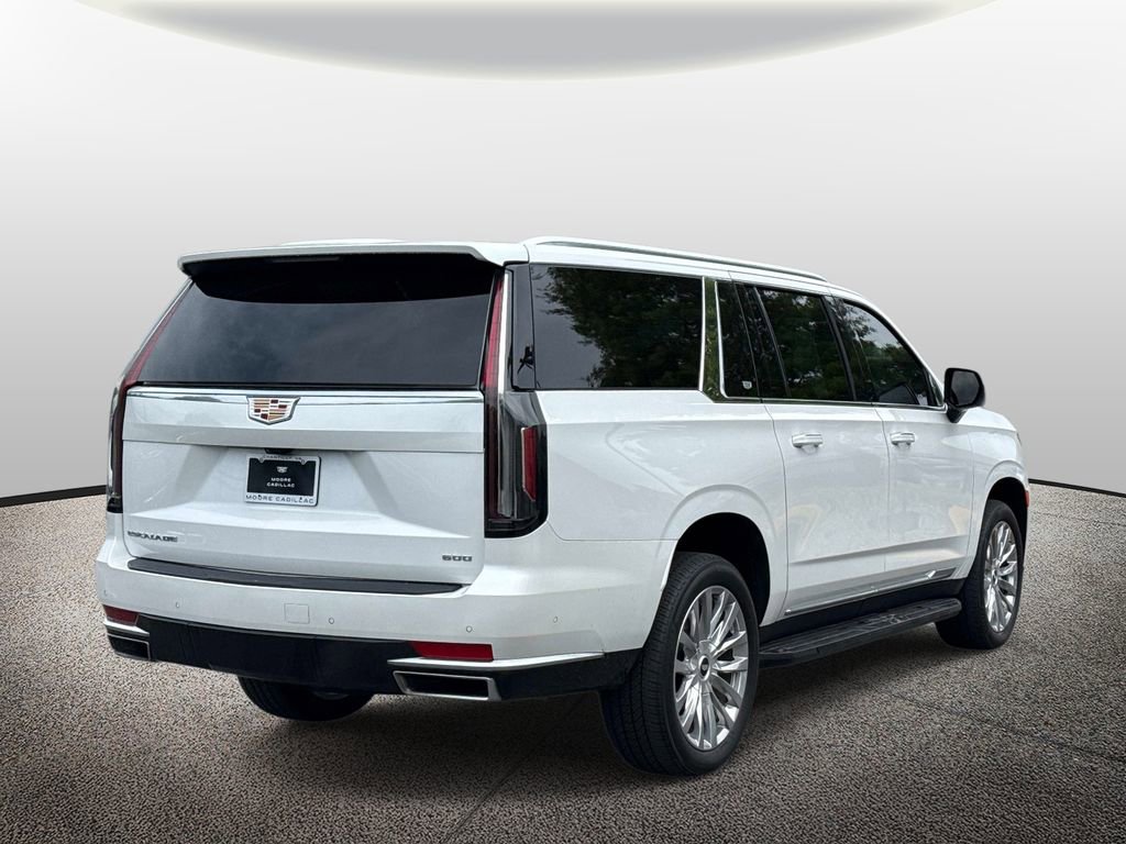 Used 2024 Cadillac Escalade ESV Premium Luxury AWD/4WD image 2
