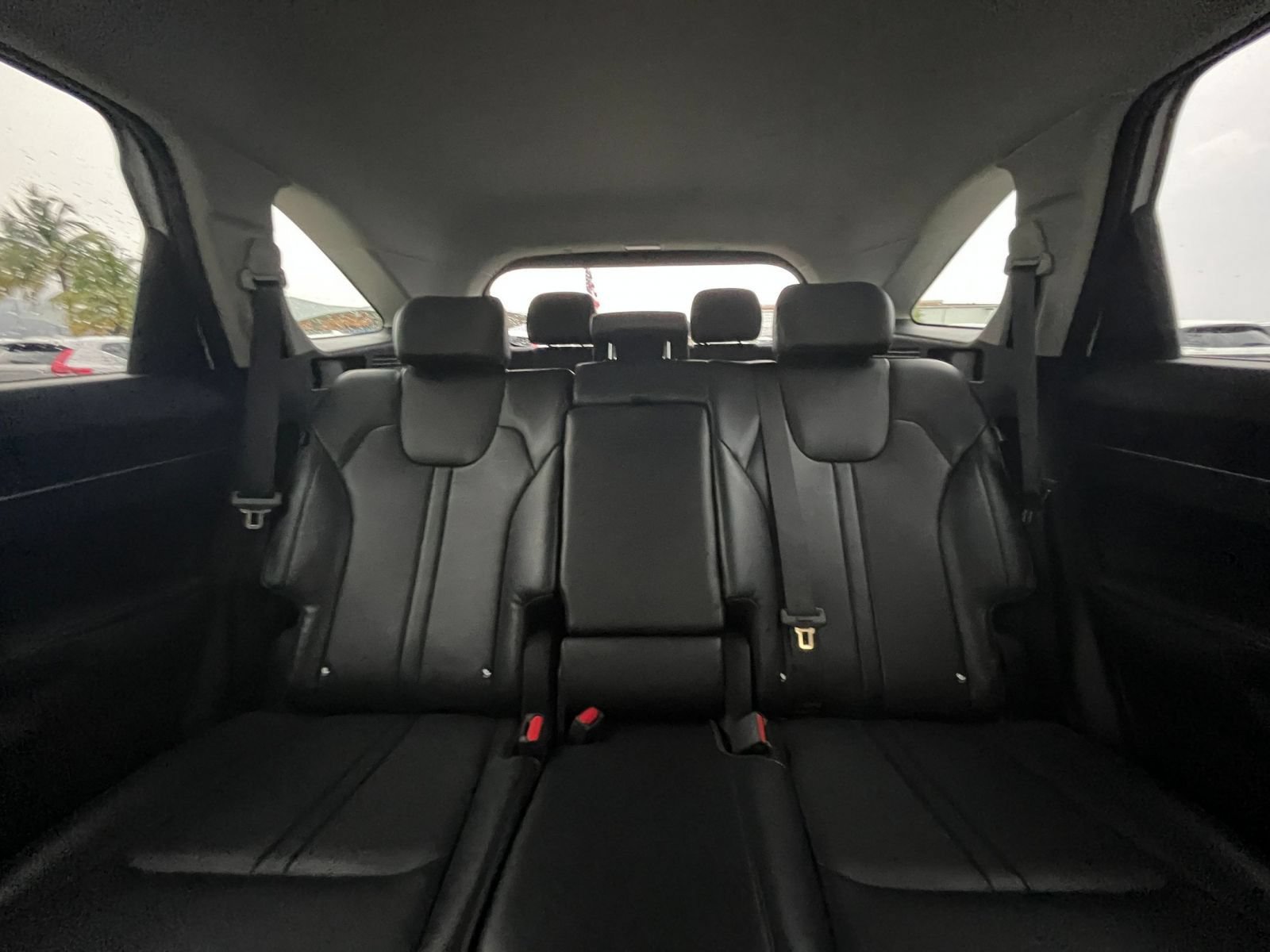 Used 2024 Kia Sorento S FWD image 40