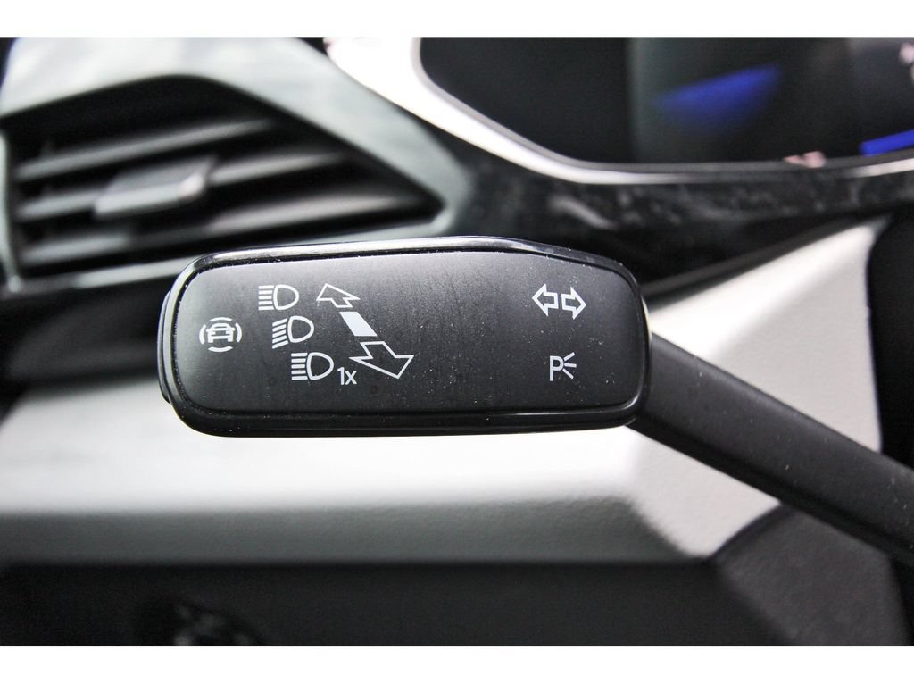 Certified 2024 Volkswagen Taos S AWD/4WD image 17