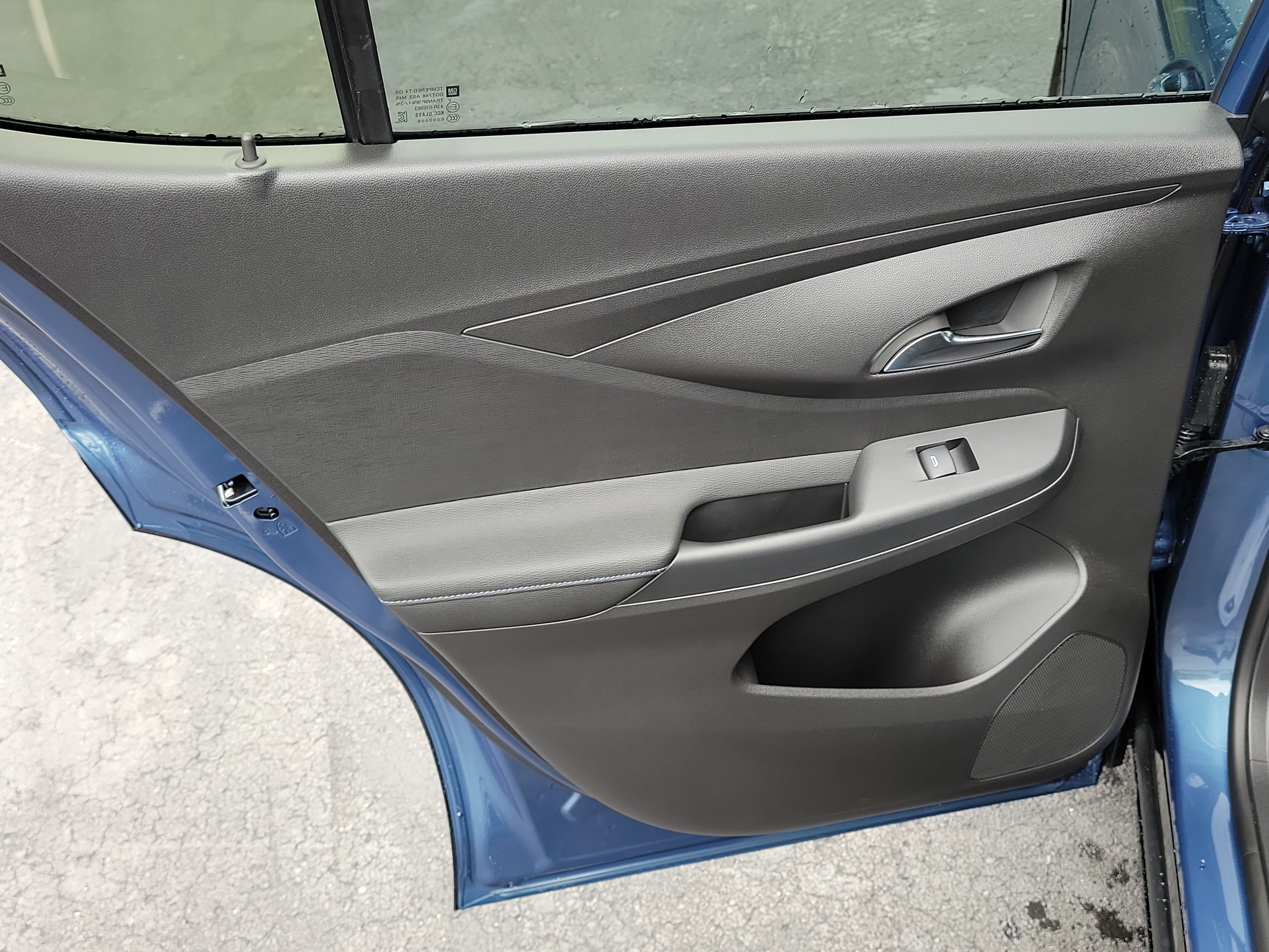 Used 2025 Buick Envista Sport Touring w/ Convenience I Package FWD image 10