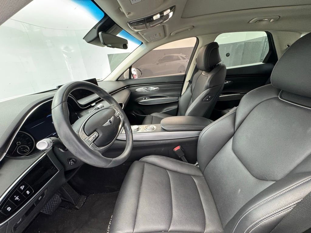 Used 2023 Genesis GV70 2.5T w/ Select Package image 9