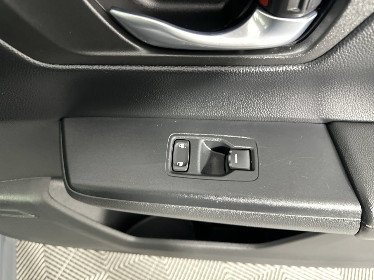 Used 2023 Honda CR-V Sport image 13
