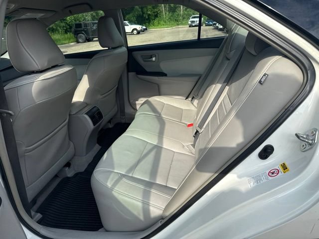 Used 2015 Toyota Camry XLE FWD image 6