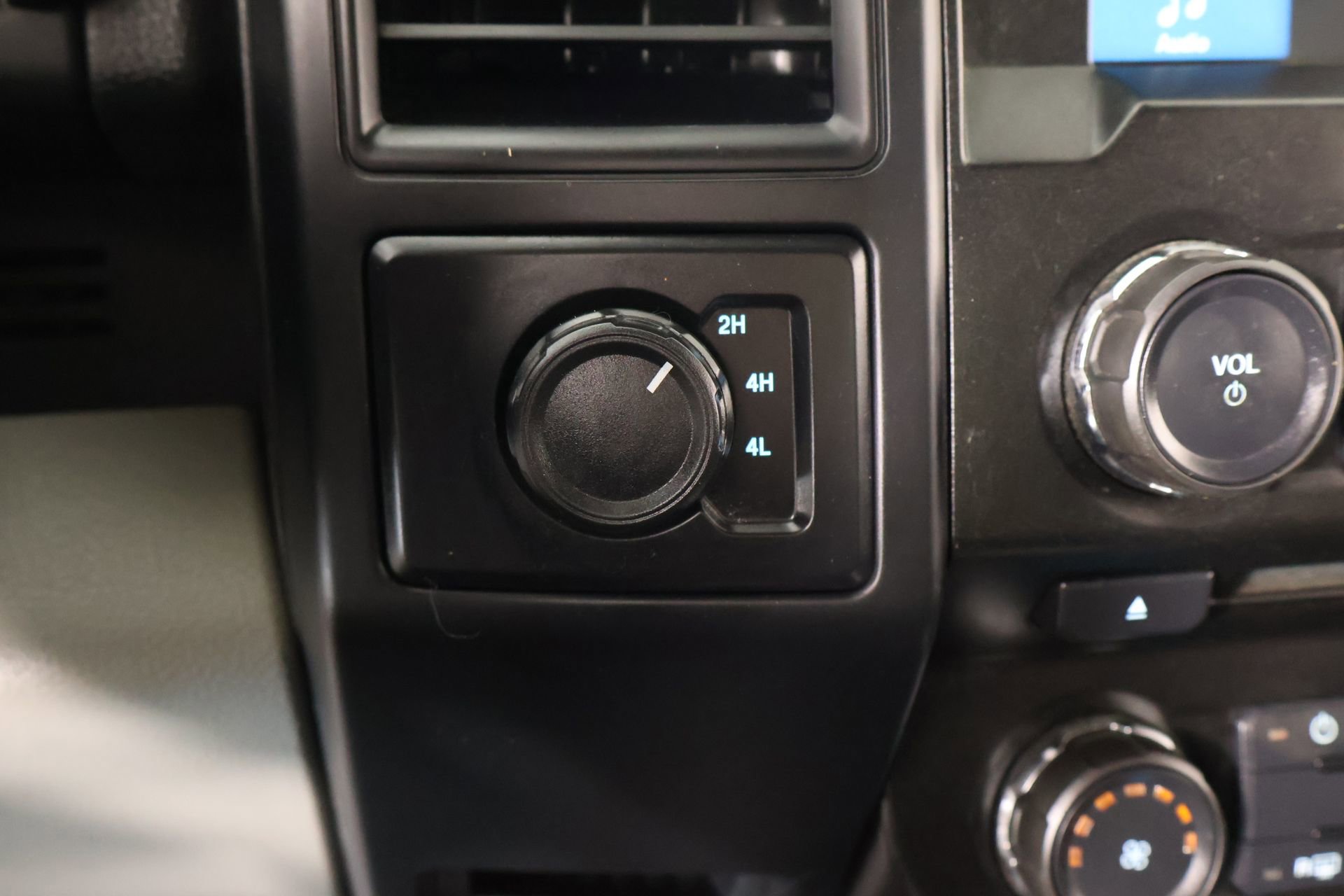 Used 2018 Ford F150 XL w/ Equipment Group 101A Mid AWD/4WD image 7