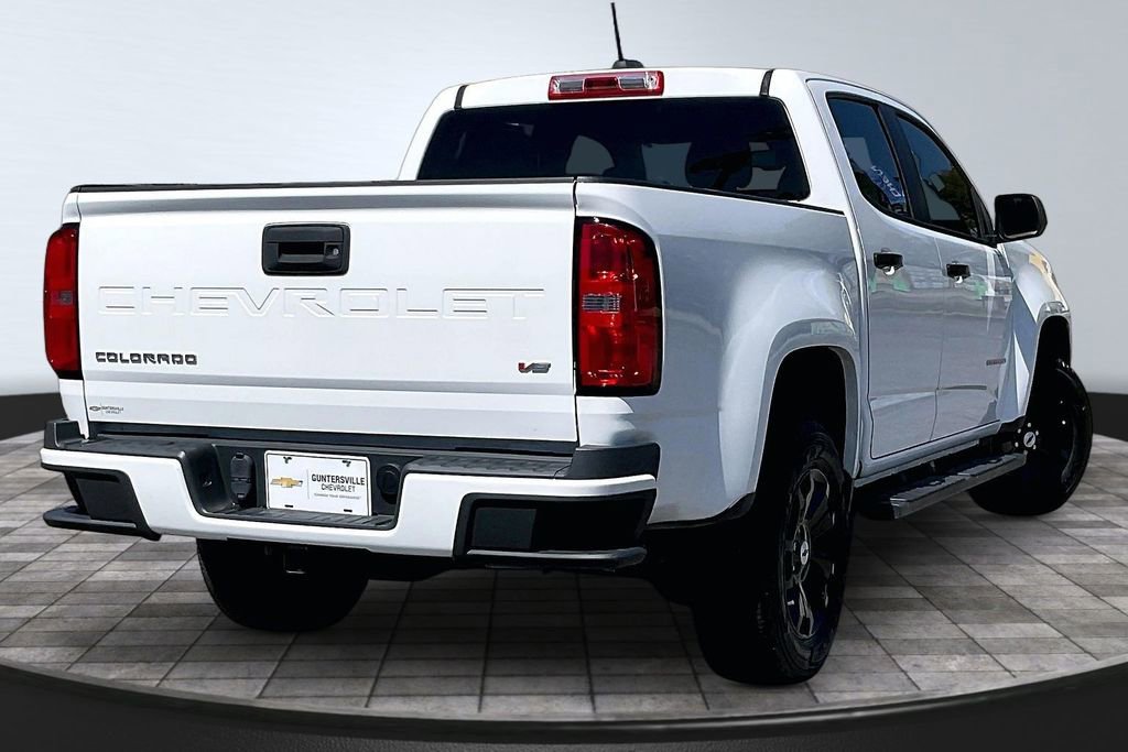 Used 2022 Chevrolet Colorado LT RWD image 2