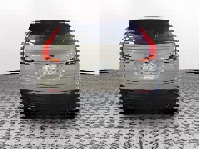 Certified 2023 Cadillac XT4 Luxury w/ Driver Awareness Package image 5