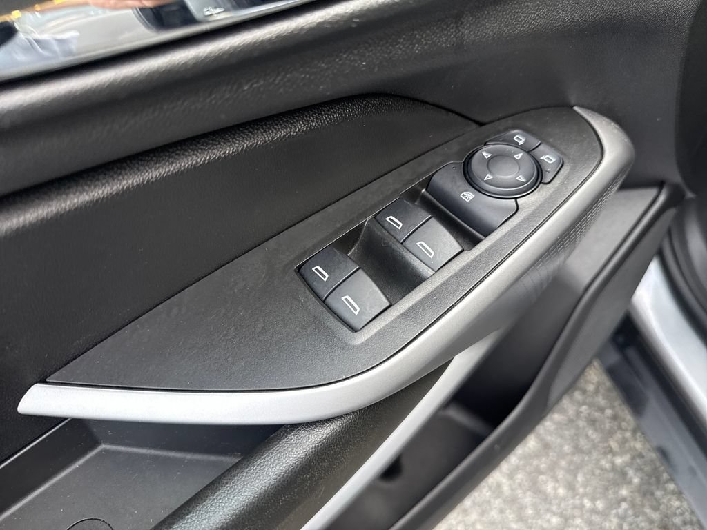 Used 2024 Chevrolet Trax RS w/ Driver Confidence Package FWD image 19