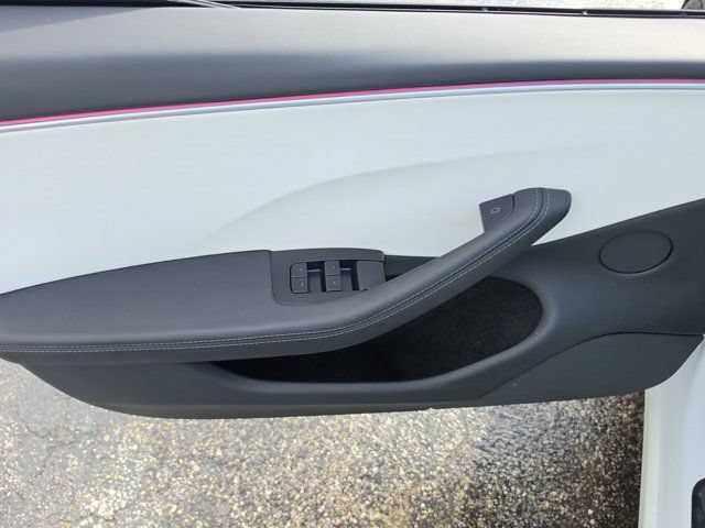 Used 2025 Tesla Model 3 Performance AWD/4WD image 14