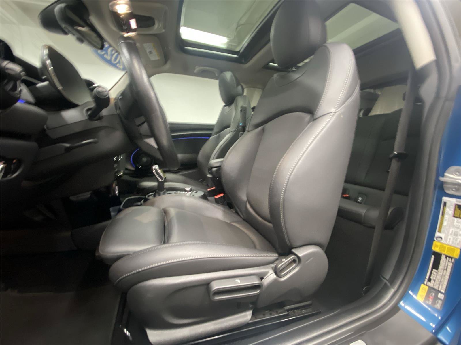 Used 2023 MINI Cooper SE FWD image 17