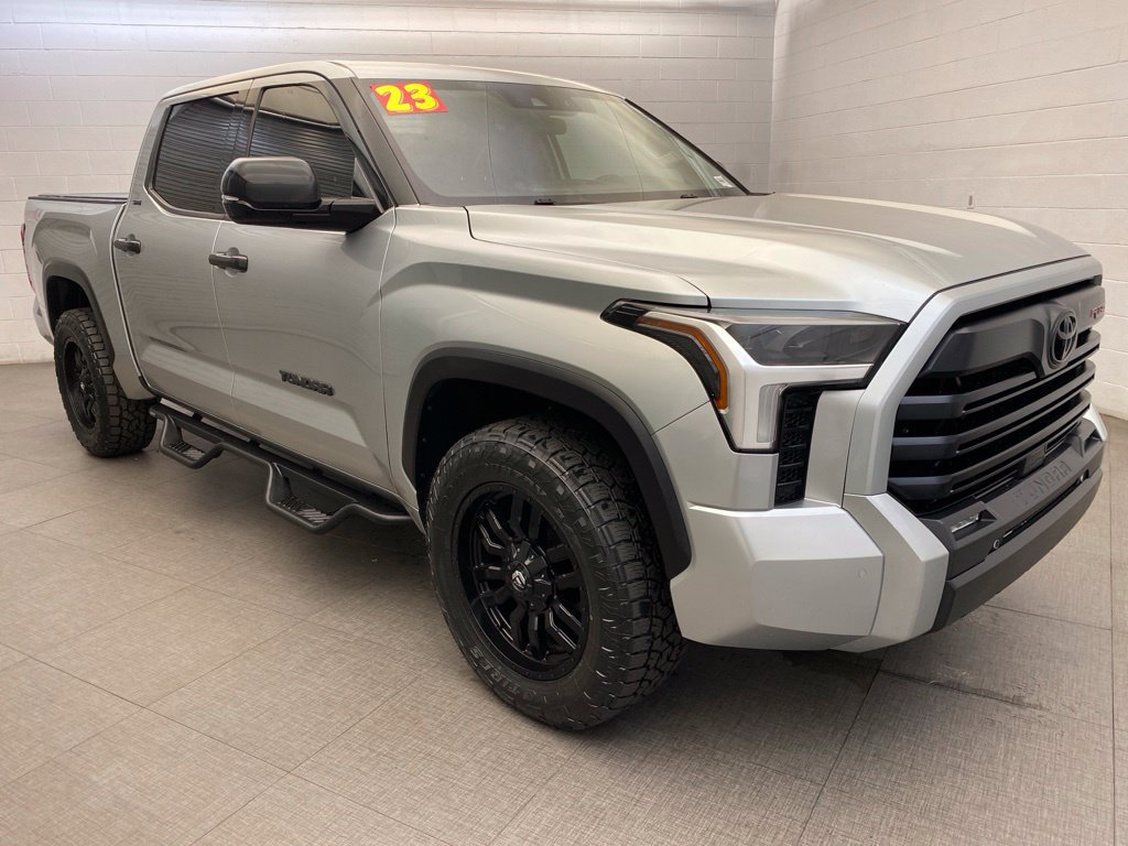 Used 2023 Toyota Tundra SR5 w/ SR5 Convenience Package AWD/4WD image 5