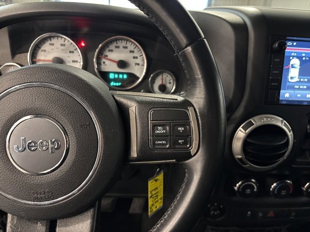 Used 2017 Jeep Wrangler Unlimited Sahara image 19