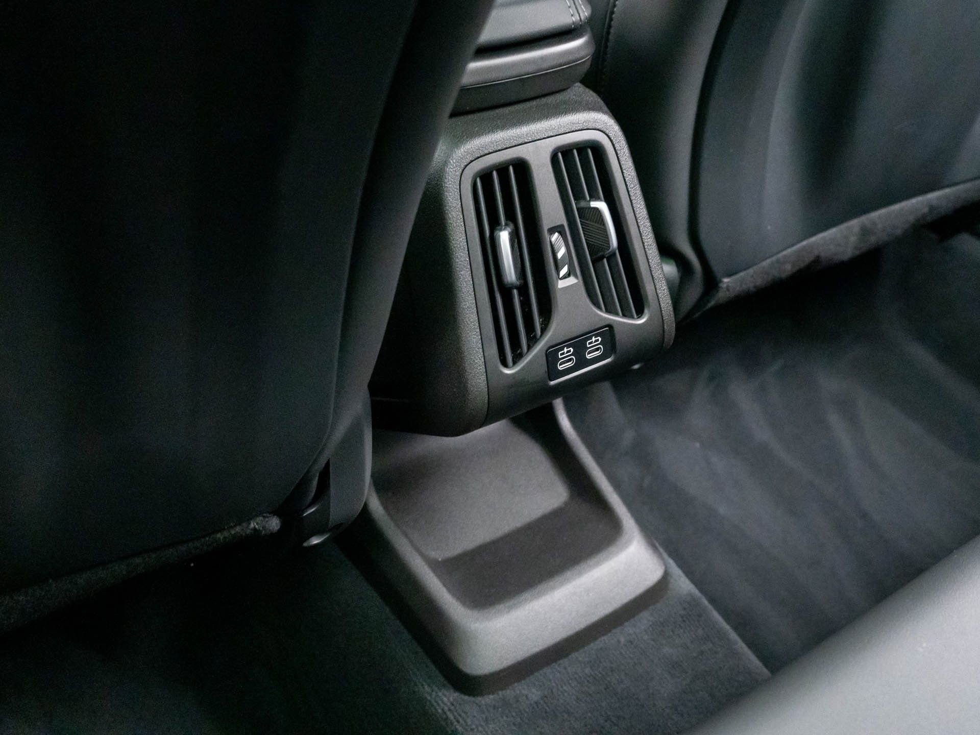 Certified 2025 BMW X1 xDrive28i w/ Technology Package image 19