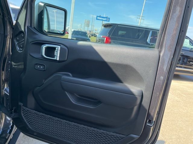 Used 2024 Jeep Wrangler Sport S AWD/4WD image 17