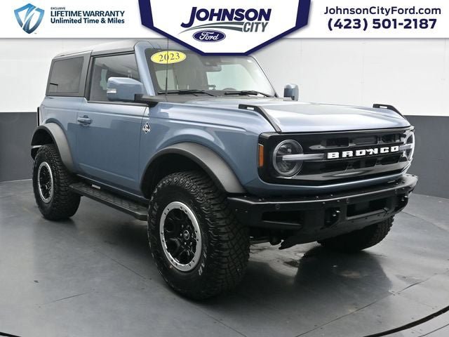 Used 2023 Ford Bronco Outer Banks w/ Sasquatch Package AWD/4WD image 1