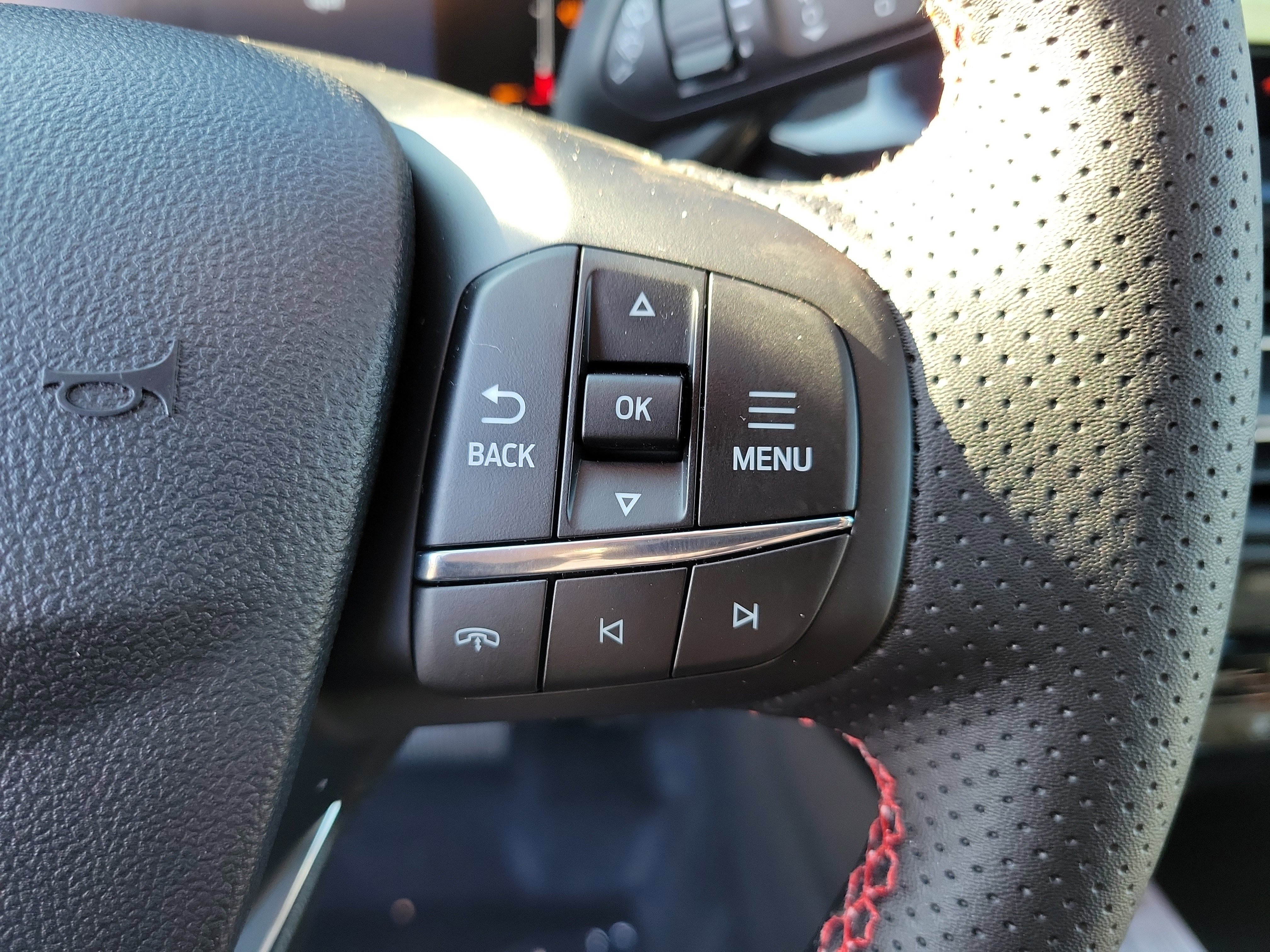 New 2026 Ford Escape ST-Line w/ Tech Pack #1 image 28