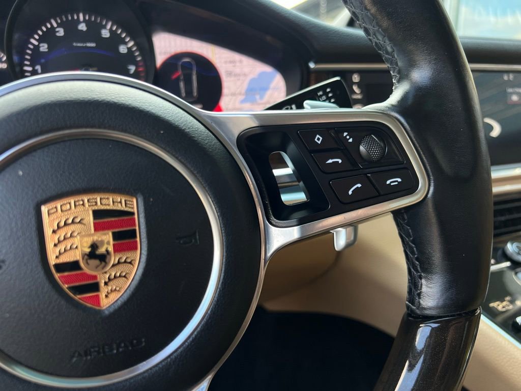 Used 2018 Porsche Panamera 4 image 40