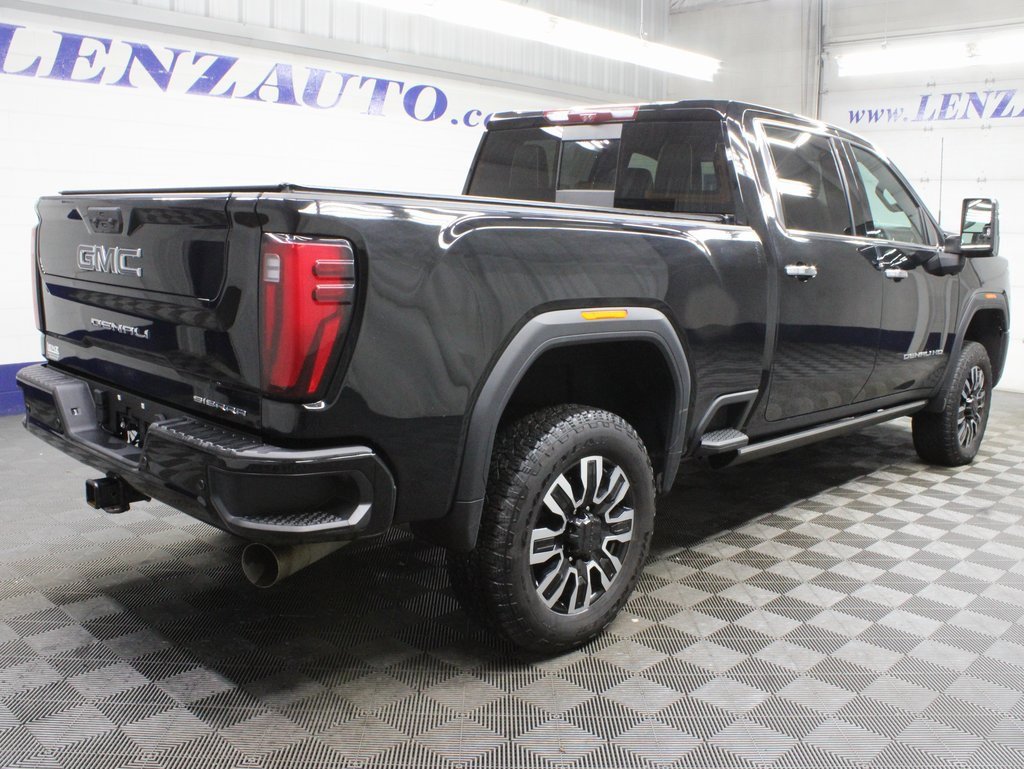 Used 2024 GMC Sierra 2500 Denali Ultimate w/ Max Trailering Package image 4