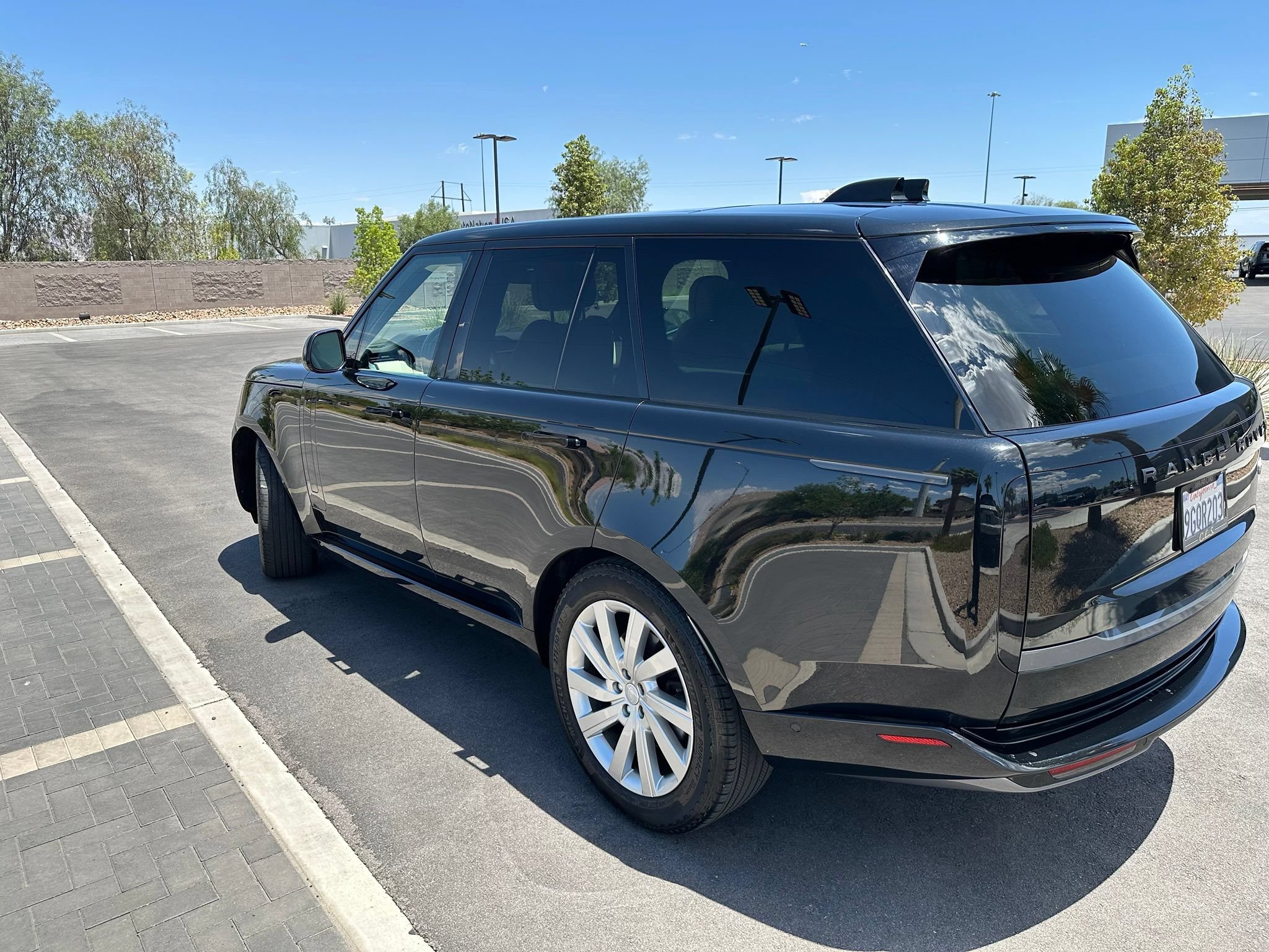Used 2023 Land Rover Range Rover SE AWD/4WD image 12