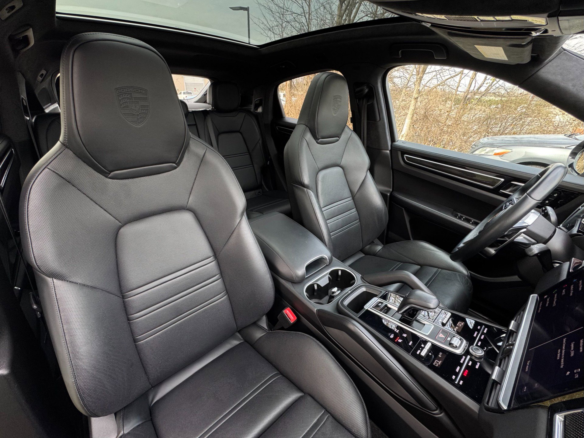 Used 2022 Porsche Cayenne GTS image 15