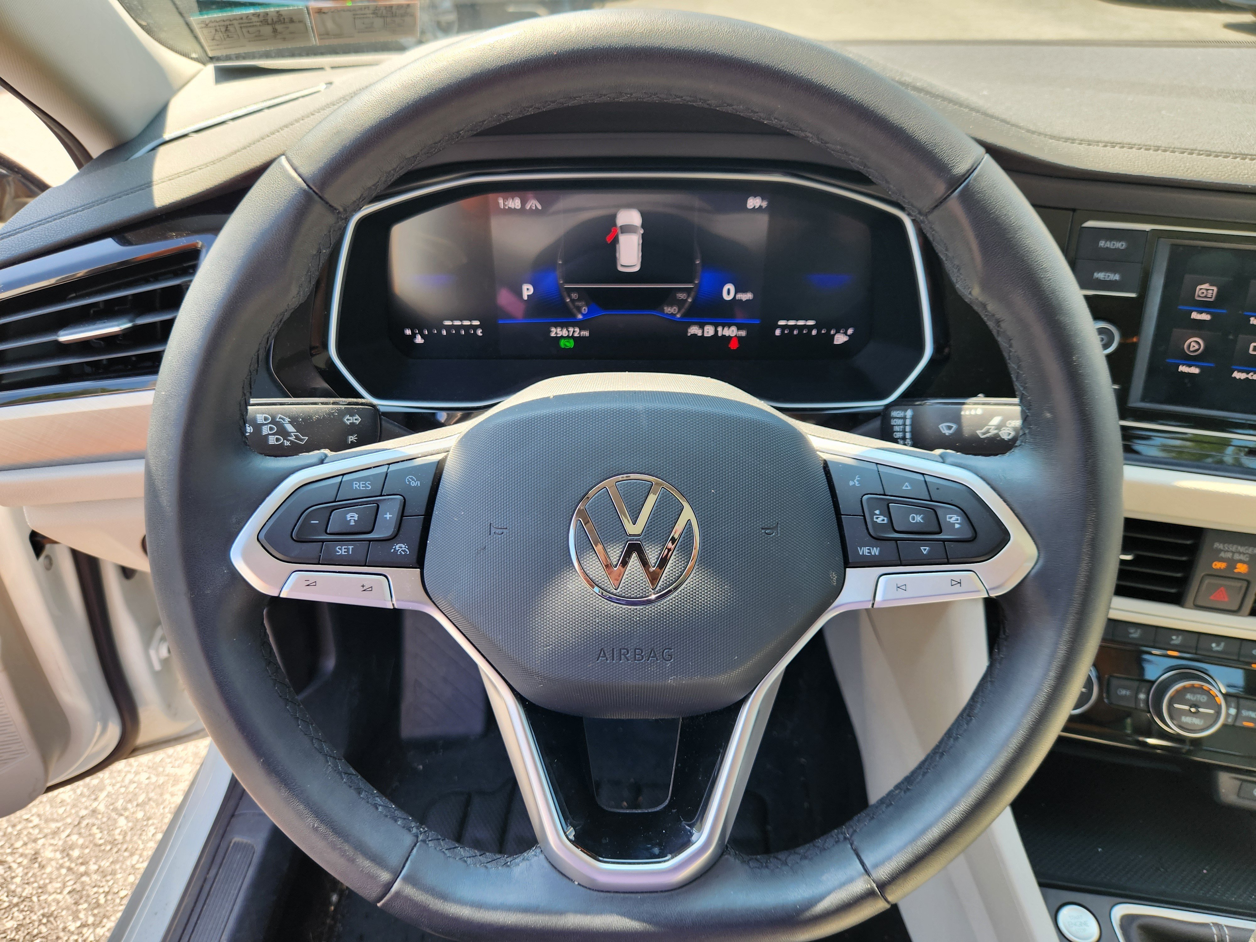 Used 2024 Volkswagen Jetta SE w/ Panoramic Sunroof Package FWD image 9