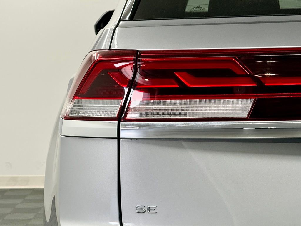 Used 2025 Volkswagen Atlas Cross Sport SE image 11