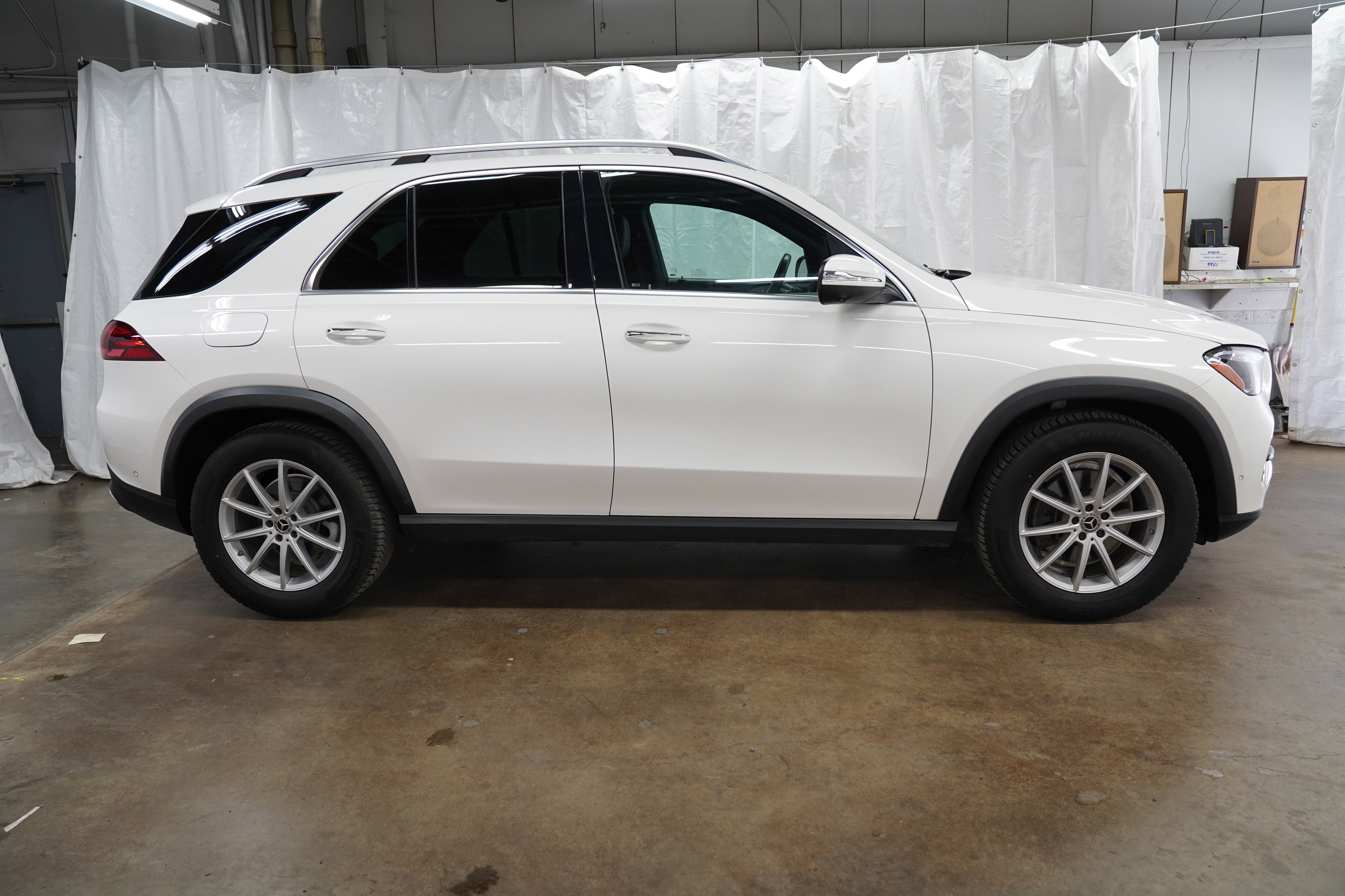 Used 2024 Mercedes-Benz GLE 350 4MATIC image 2