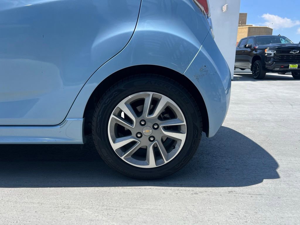 Used 2015 Chevrolet Spark LT FWD image 9