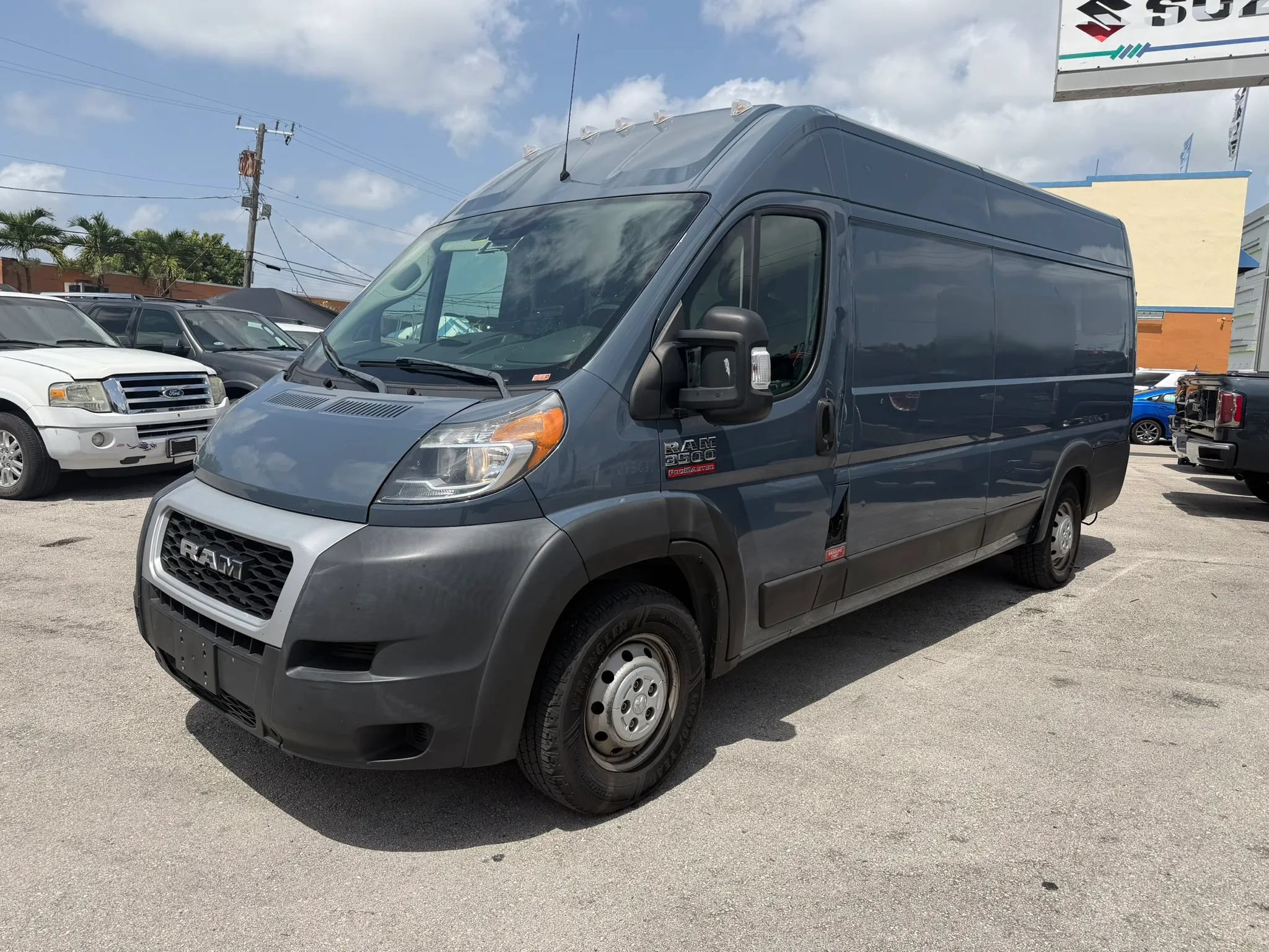 Used 2021 RAM ProMaster 3500 FWD image 1