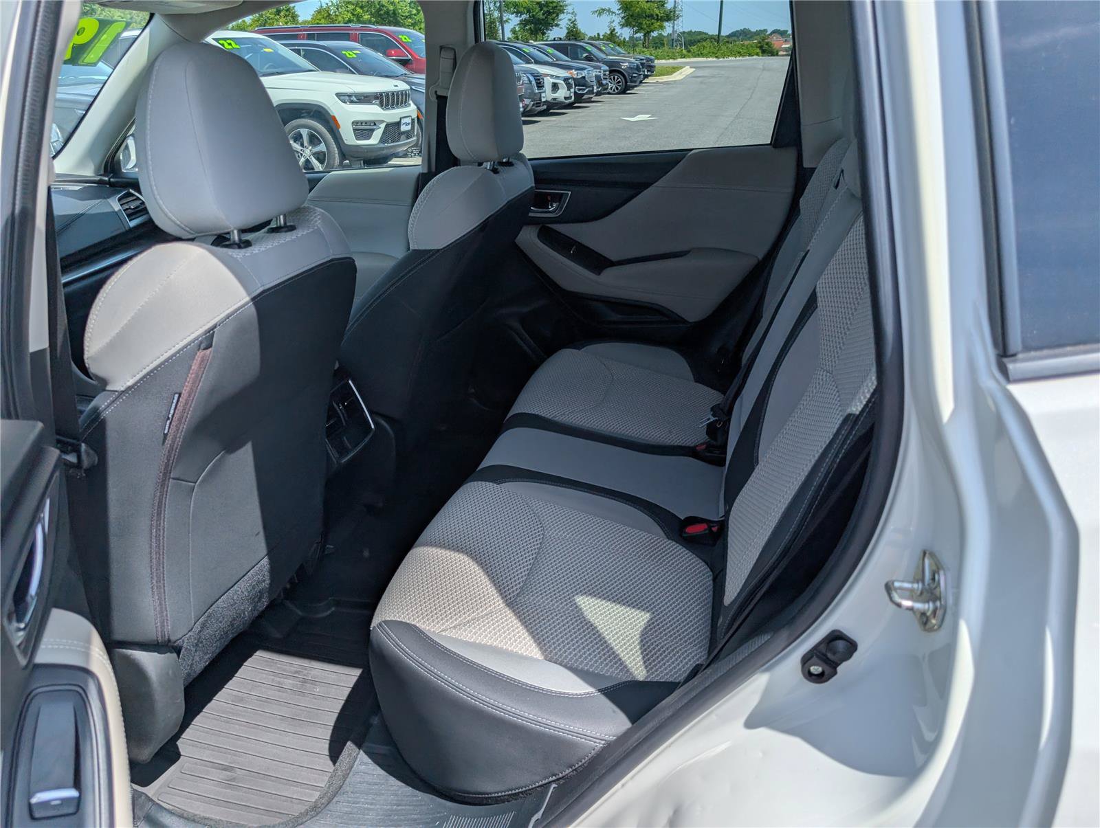 Used 2019 Subaru Forester Premium w/ All-Weather Package AWD/4WD image 13
