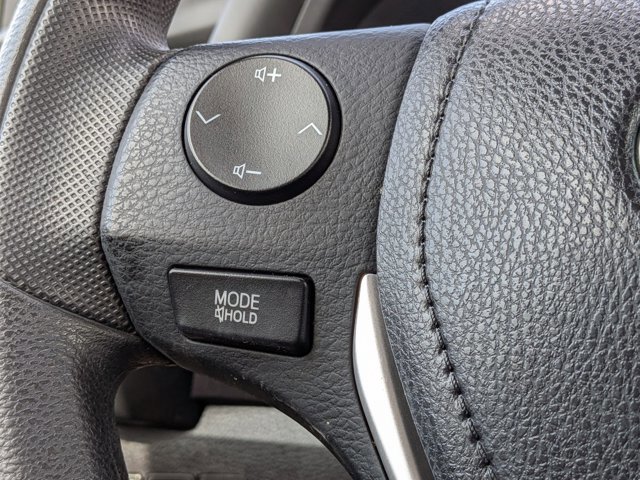 Used 2018 Toyota Corolla LE FWD image 10